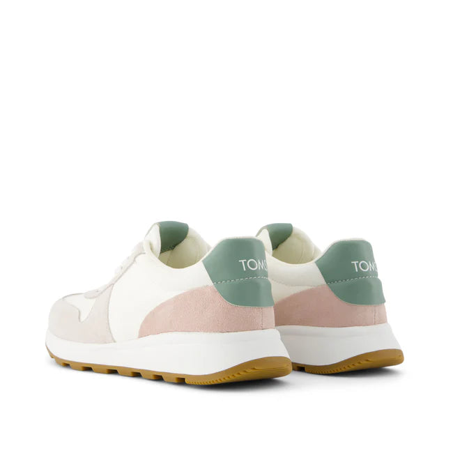 TRVL LITE Retro Runner Sneaker