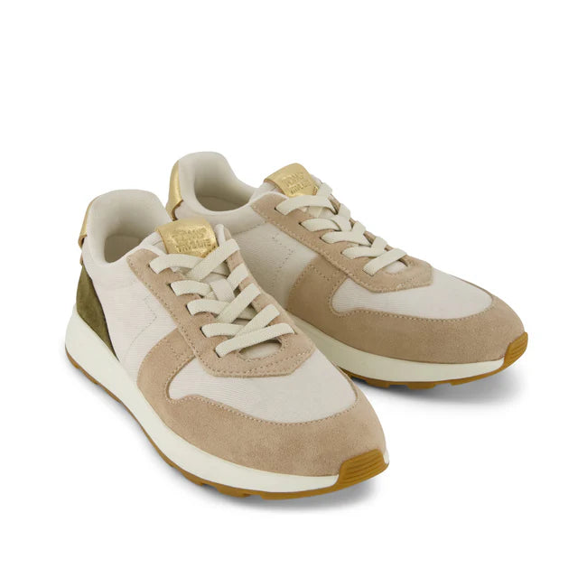 TRVL LITE Retro Runner Sneaker