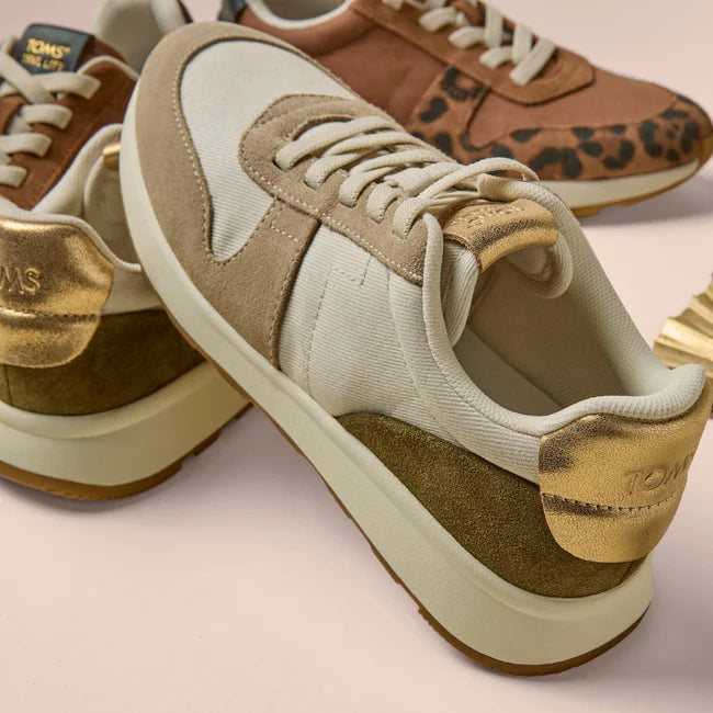 TRVL LITE Retro Runner Sneaker