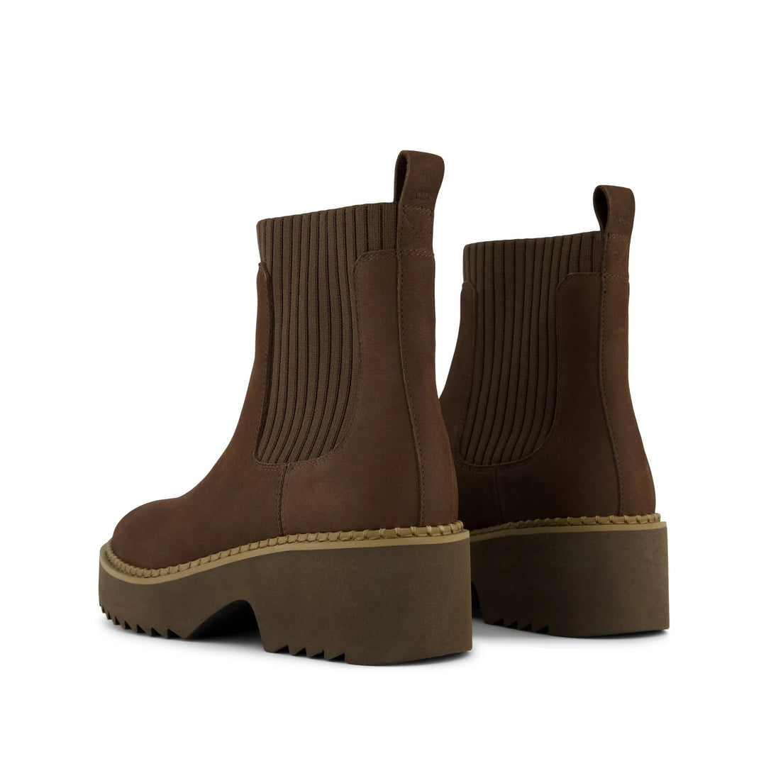 Millie Chelsea Boots